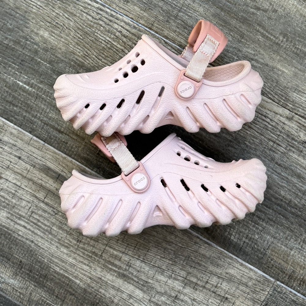 crocs kids echo light pink 9c - Picture 2 of 5